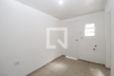 Sala de casa para alugar com 2 quartos, 55m² em Parque Peruche, São Paulo