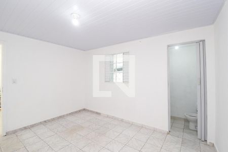 Quarto de casa para alugar com 2 quartos, 55m² em Parque Peruche, São Paulo