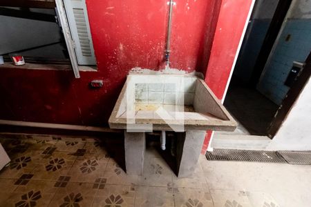 Casa à venda com 164m², 4 quartos e 2 vagas Casa à venda com 164m², 4 quartos e 2 vagasLavanderia