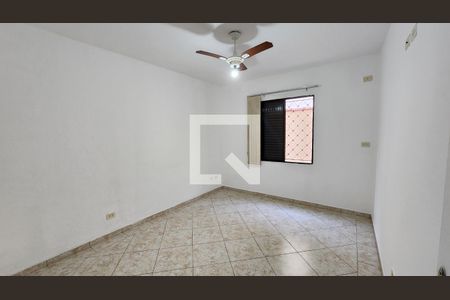 Quarto de apartamento para alugar com 1 quarto, 60m² em Embaré, Santos