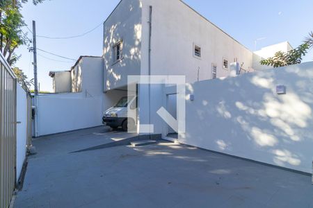 Studio para alugar com 37m², 1 quarto e sem vaga Studio para alugar com 37m², 1 quarto e sem vagaÁrea comum - Vagas de garagem