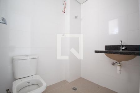 Banheiro de apartamento à venda com 1 quarto, 43m² em Km 18, Osasco