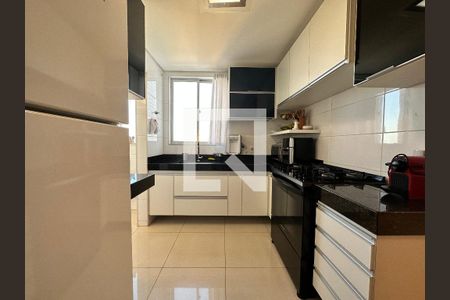Apartamento à venda com 130m², 3 quartos e 2 vagasCozinha