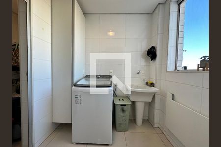 Apartamento à venda com 130m², 3 quartos e 2 vagasLavanderia