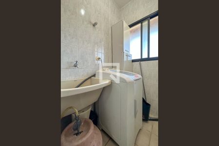 Apartamento para alugar com 220m², 3 quartos e 2 vagasÁrea de Serviço