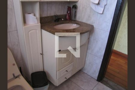 Casa à venda com 125m², 3 quartos e 2 vagasBanheiro 1