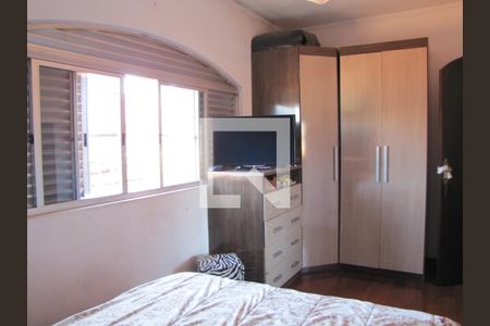 Casa à venda com 125m², 3 quartos e 2 vagasQuarto 2