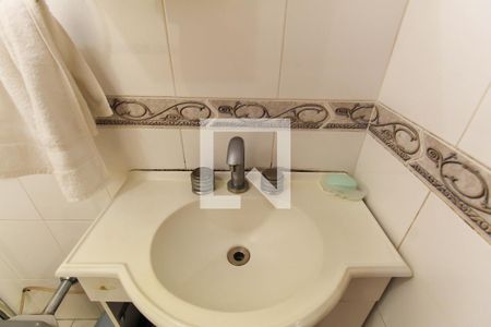 Casa à venda com 250m², 6 quartos e 4 vagasBanheiro da Suíte 4