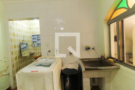 Casa à venda com 250m², 6 quartos e 4 vagasÁrea de Serviço