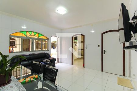 Casa à venda com 250m², 6 quartos e 4 vagasCozinha