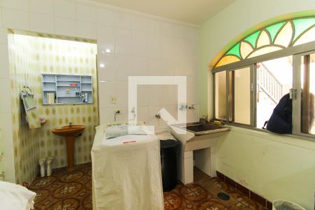 Casa à venda com 250m², 6 quartos e 4 vagasÁrea de Serviço