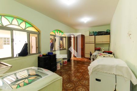 Casa à venda com 250m², 6 quartos e 4 vagasÁrea de Serviço