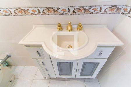 Casa à venda com 250m², 6 quartos e 4 vagasBanheiro 1 Externo