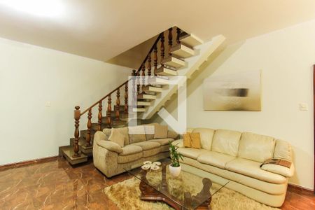 Sala de casa à venda com 6 quartos, 250m² em Jardim Analia Franco, São Paulo