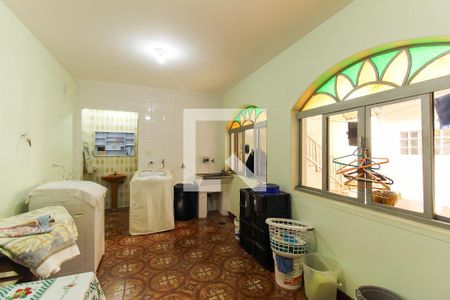 Casa à venda com 250m², 6 quartos e 4 vagasÁrea de Serviço