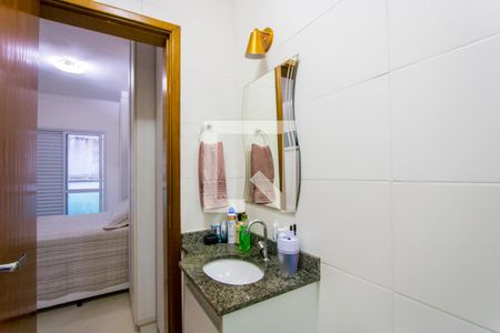 Apartamento à venda com 100m², 2 quartos e 2 vagasBanheiro do quarto 1