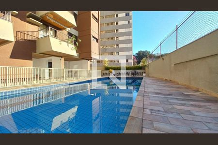 Apartamento para alugar com 100m², 3 quartos e 2 vagasÁrea comum - Piscina