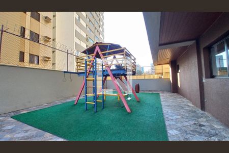 Apartamento para alugar com 100m², 3 quartos e 2 vagasÁrea comum - Playground
