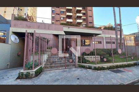 Apartamento para alugar com 100m², 3 quartos e 2 vagasFachada e portaria