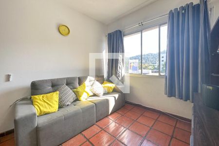 Sala de apartamento para alugar com 3 quartos, 70m² em Vila Júlia, Guarujá