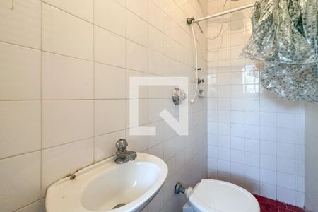 Apartamento para alugar com 70m², 3 quartos e 1 vaga Apartamento para alugar com 70m², 3 quartos e 1 vagaÁrea de Serviço - banheiro