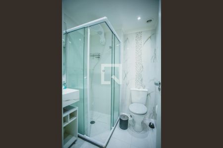 Banheiro de apartamento para alugar com 1 quarto, 28m² em Mirandópolis, São Paulo