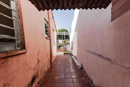 Casa à venda com 90m², 3 quartos e sem vaga Casa à venda com 90m², 3 quartos e sem vagaCorredor