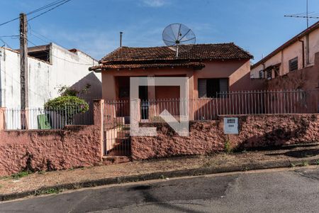 Casa à venda com 90m², 3 quartos e sem vaga Casa à venda com 90m², 3 quartos e sem vagaFachada