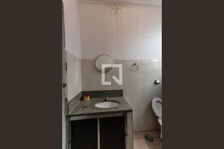 Casa à venda com 90m², 3 quartos e sem vaga Casa à venda com 90m², 3 quartos e sem vagaBanheiro