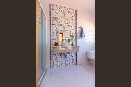 Casa à venda com 198m², 3 quartos e 2 vagasBanheiro da Suite 1