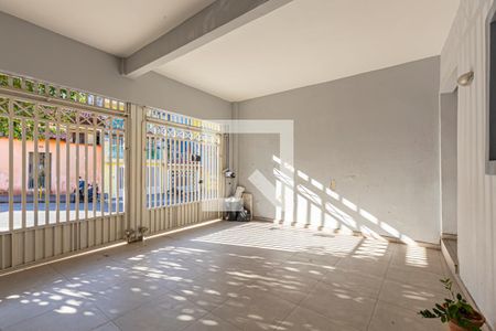 Casa à venda com 198m², 3 quartos e 2 vagasGaragem