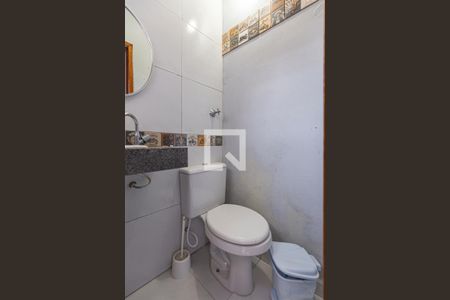 Casa à venda com 198m², 3 quartos e 2 vagasLavabo Fundos