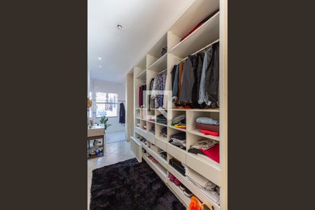 Casa à venda com 198m², 3 quartos e 2 vagasCloset da Suite 2