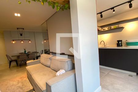 Sala de apartamento para alugar com 2 quartos, 67m² em Empresarial 18 do Forte, Barueri
