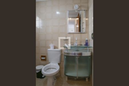 Apartamento à venda com 69m², 2 quartos e 1 vaga Apartamento à venda com 69m², 2 quartos e 1 vagaBanheiro