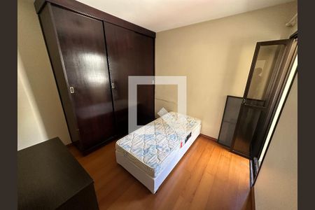 Suite de apartamento para alugar com 3 quartos, 74m² em Vila Hamburguesa, São Paulo