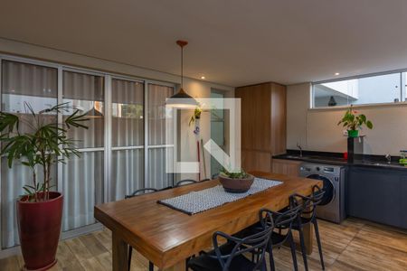 Apartamento à venda com 106m², 3 quartos e 1 vagaÁrea de Serviço - Área Gourmet