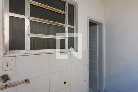 Apartamento para alugar com 75m², 2 quartos e sem vagaÁrea de serviço
