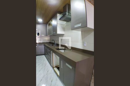 Casa à venda com 1800m², 5 quartos e 6 vagasCozinha