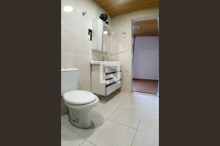 Casa à venda com 1800m², 5 quartos e 6 vagasBanheiro da Suíte 2