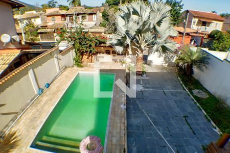 Casa à venda com 1800m², 5 quartos e 6 vagasPiscina