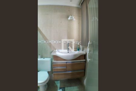 Casa à venda com 1800m², 5 quartos e 6 vagasBanheiro da Suíte 1