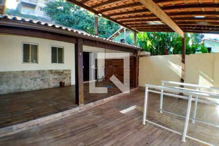 Casa à venda com 1800m², 5 quartos e 6 vagasVaranda