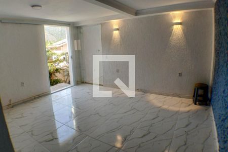Casa à venda com 1800m², 5 quartos e 6 vagasSala 2