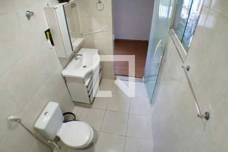 Casa à venda com 1800m², 5 quartos e 6 vagasBanheiro da Suíte 2