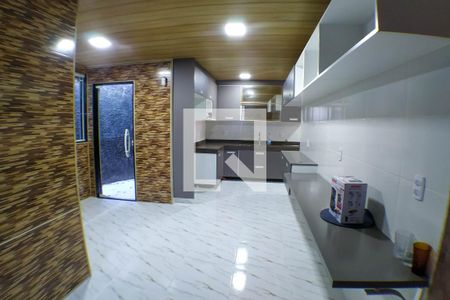 Casa à venda com 1800m², 5 quartos e 6 vagasCozinha