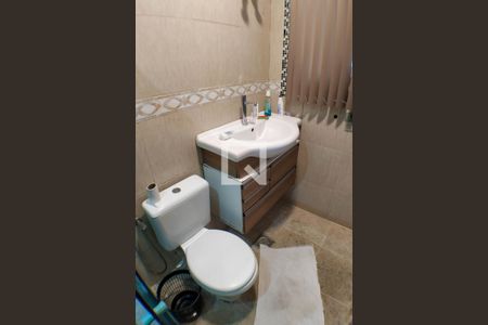 Casa à venda com 1800m², 5 quartos e 6 vagasBanheiro da Suíte 1