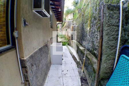Casa à venda com 1800m², 5 quartos e 6 vagasQuintal