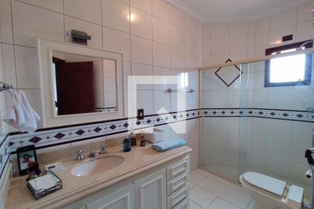 Casa para alugar com 640m², 4 quartos e 5 vagasBanheiro Suíte