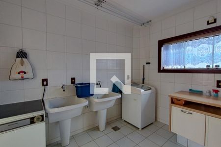 Casa para alugar com 640m², 4 quartos e 5 vagasÁrea de Serviço